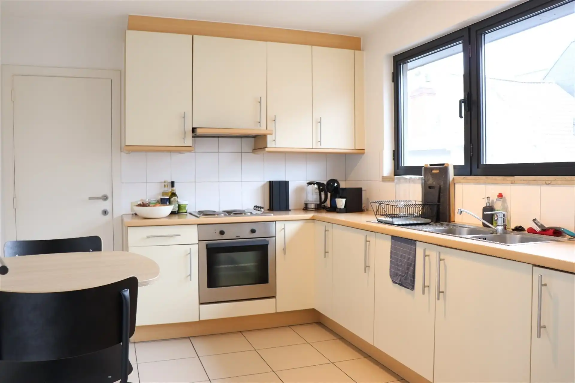 Centraal gelegen appartement (128m²) met 1 slaapkamer en een bijkamer foto 6