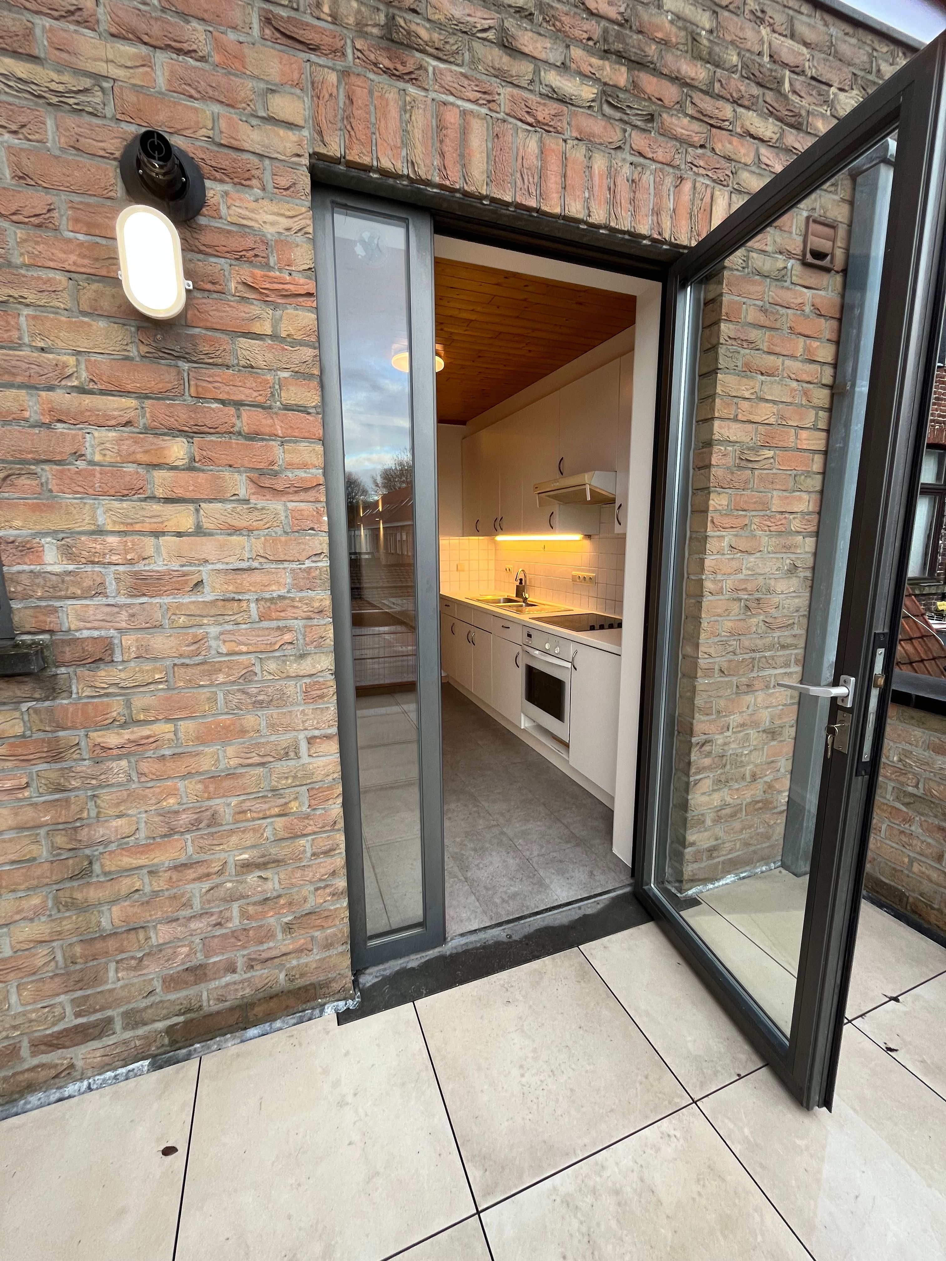 Gezellig, tof duplex-appartement met zonneterras 12m2 in centrum Deinze foto 16