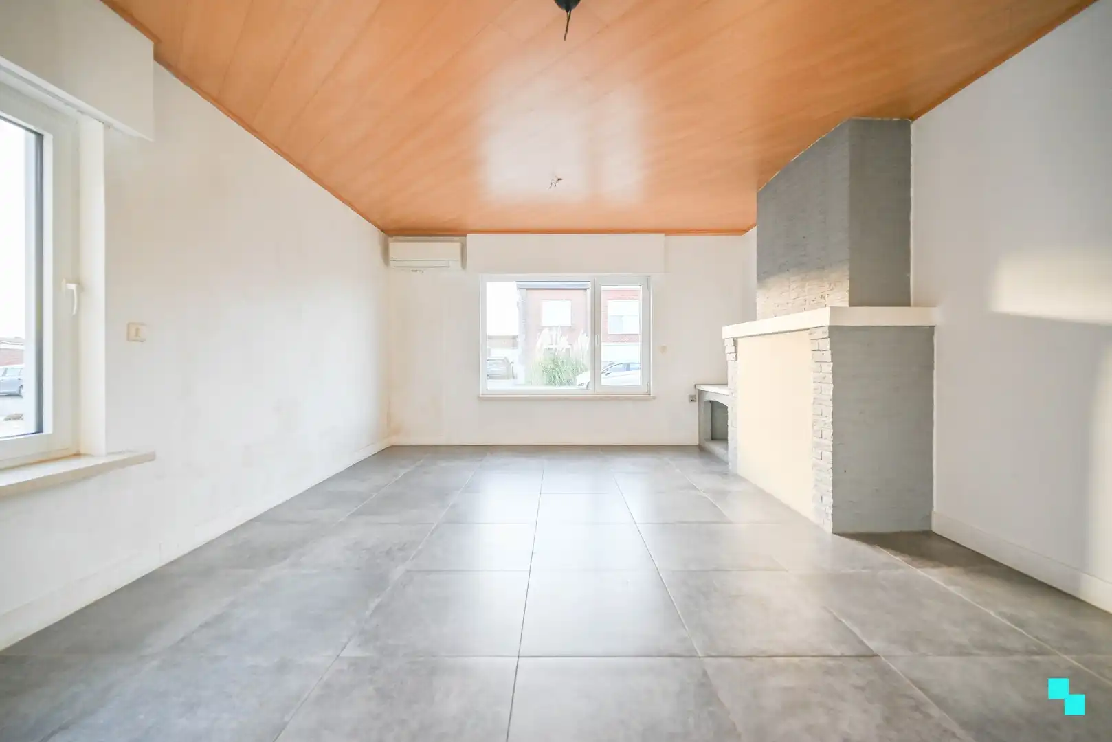 Ééngezinswoning in het hartje van Oostrozebeke foto 4