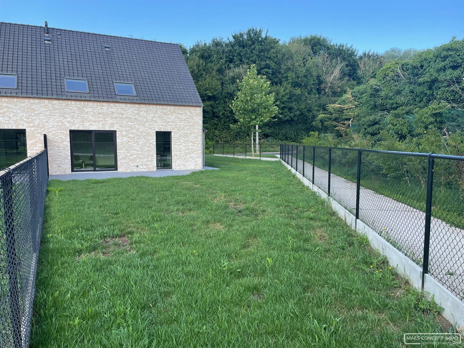Energiezuinige halfopen nieuwbouwwoning te huur te Moen (Zwevegem) - 4 slk foto 2