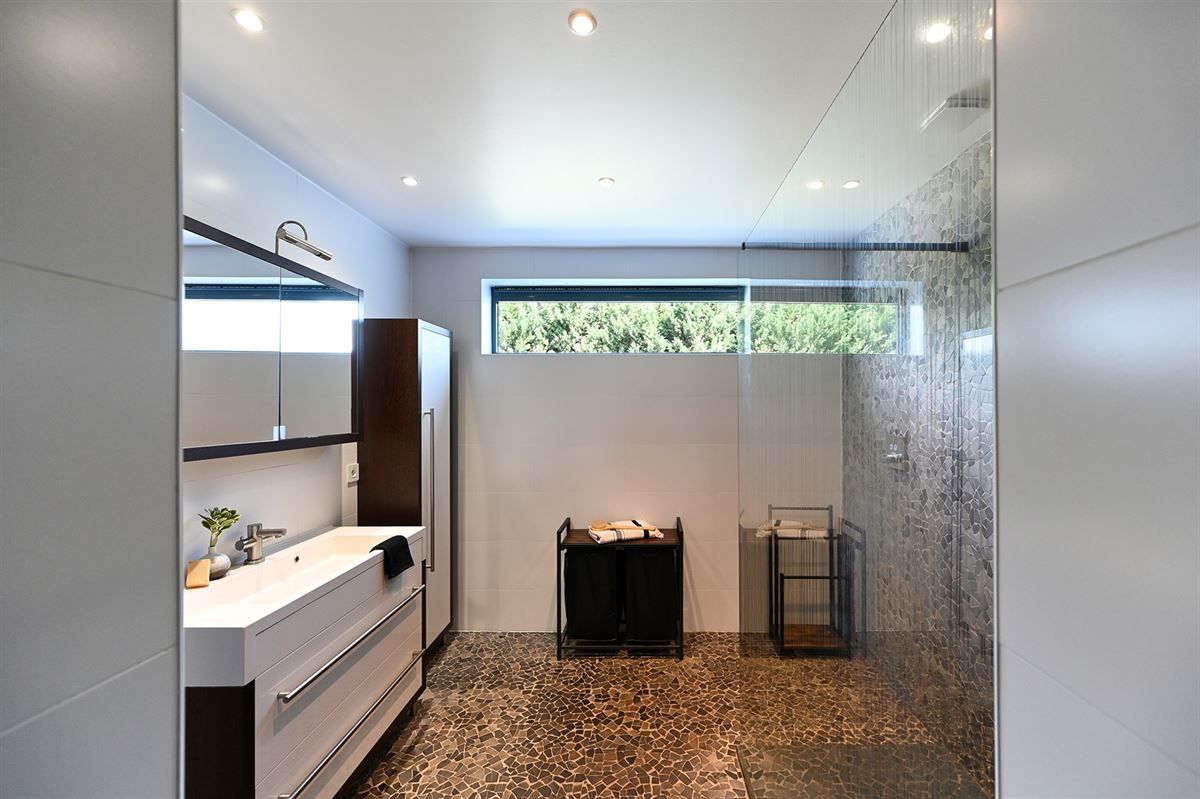 Gezellige en gerenoveerde woning op toplocatie foto 12