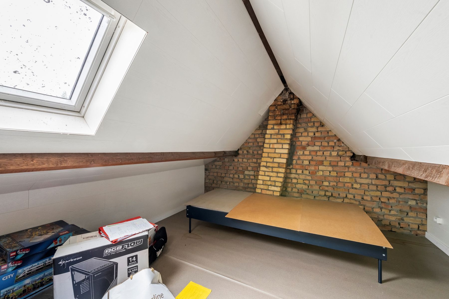Rustig gelegen, lichtrijke & instapklare rijwoning te Brugge foto 18