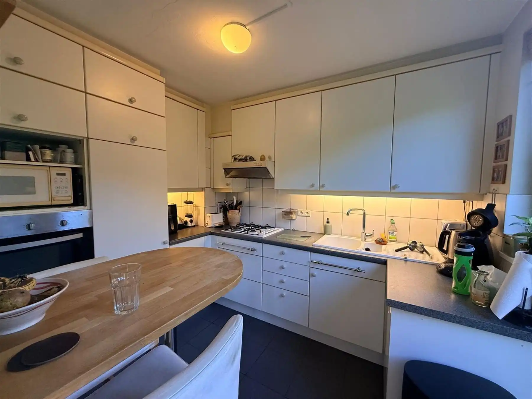 GOEDE GELEGEN 3-GEVELWONING MET TUIN foto 9