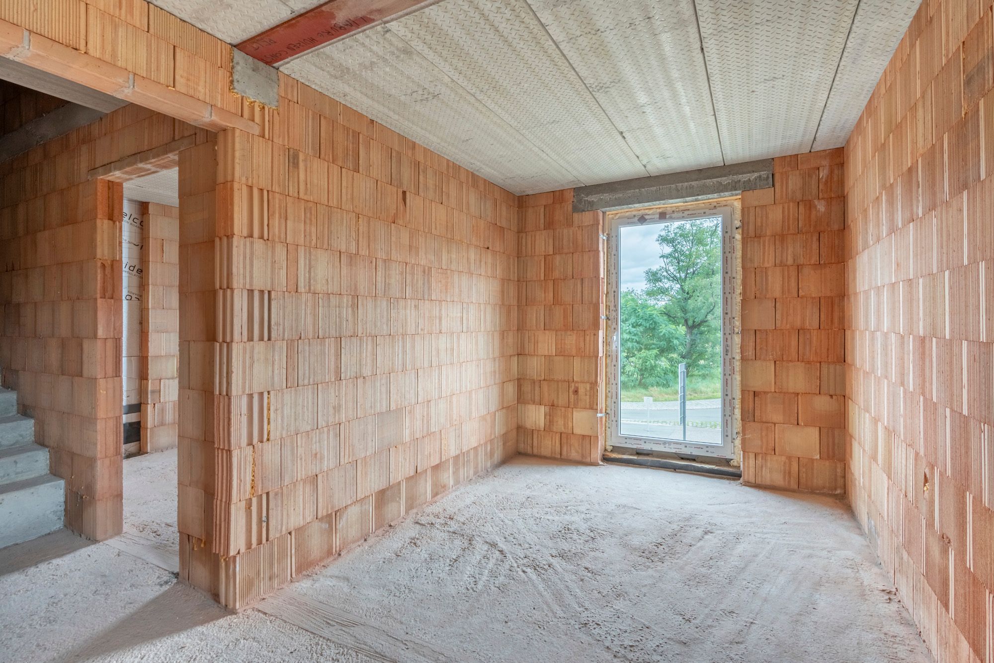 IDEALIS VASTGOED - ROYALE CASCO-WONING MET EEN HEERLIJK LICHTRIJKE WOONKAMER MET OPEN KEUKEN EN AANSLUITEND DE BERGPLAATS, 3 SLAAPKAMERS (MEER MOGELIJK), EEN RUIME BADKAMER EN RUIME 2DE VERDIEPING OP KNAP HOEKPERCEEL VAN +- 5A 54CA! foto 26