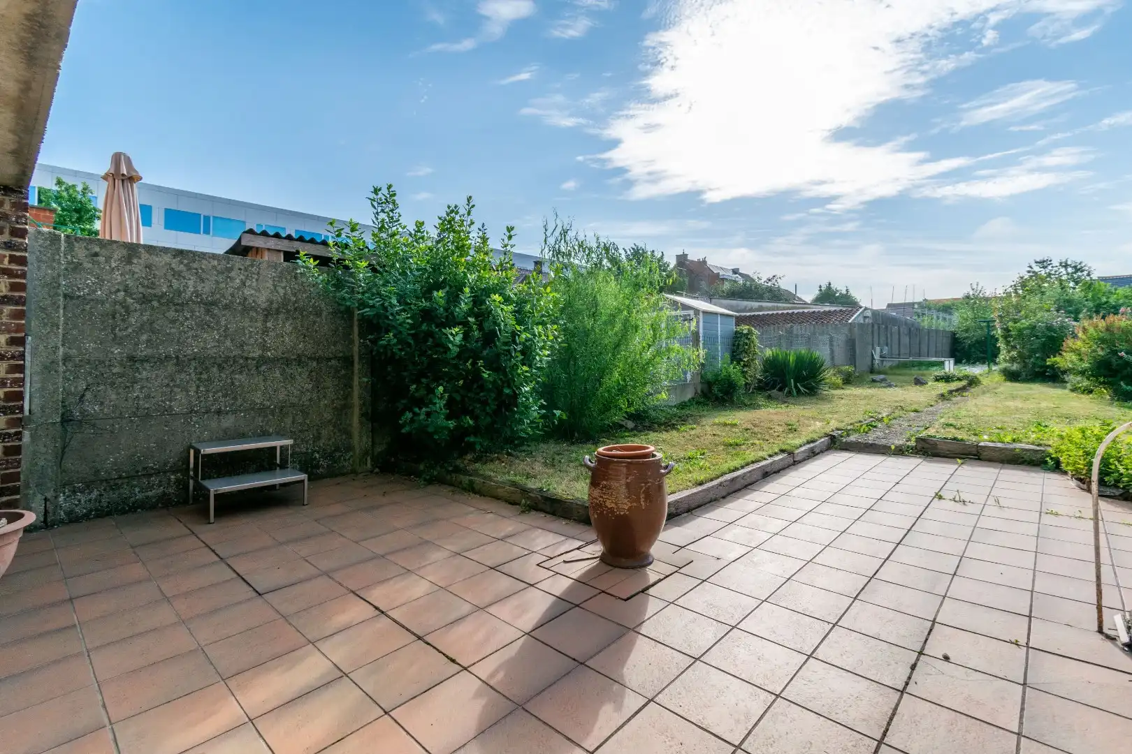 LICHTRIJKE WONING MET 3 SLAAPKAMERS, GARAGE & TUIN ! foto 4