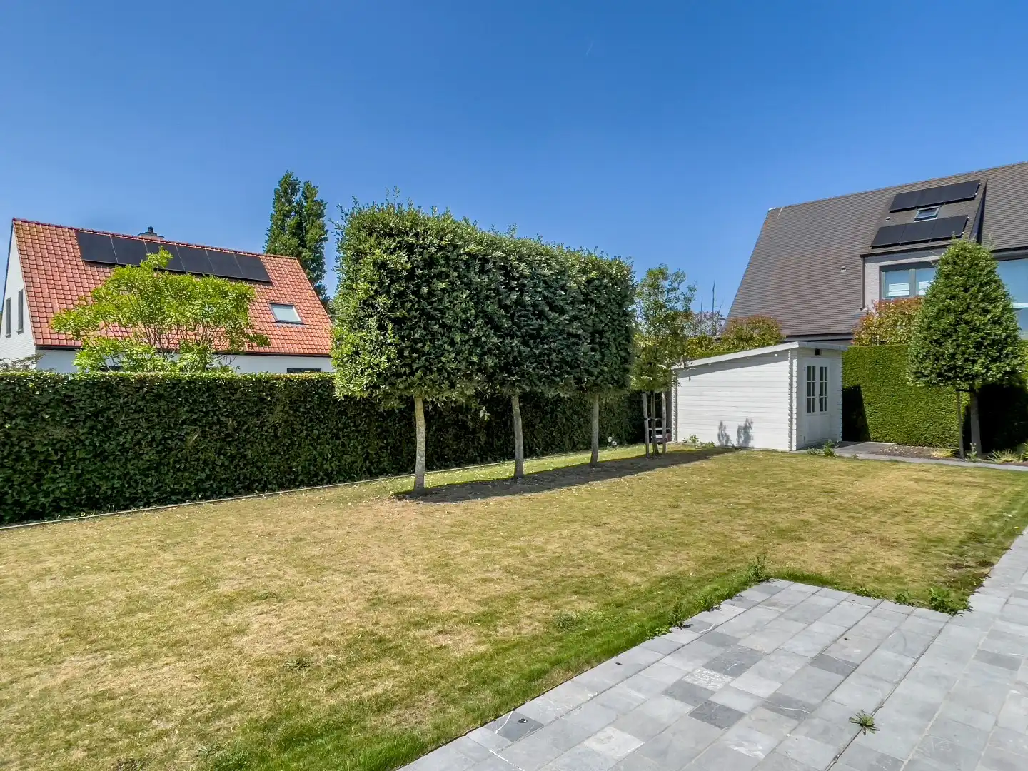 Hedendaagse villa (°2017) gelegen vlakbij het centrum van Knokke. foto 12