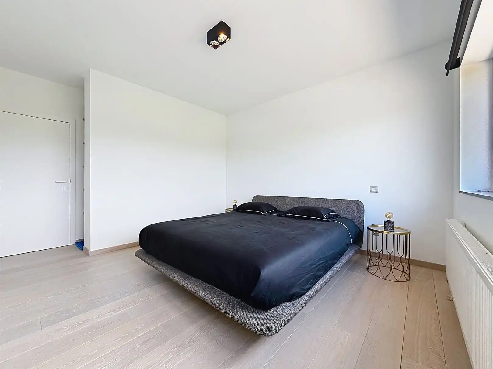Prestige eigendom met kantoor, 4 slpks, 2 bdks, zwembad, 17a 55ca foto 27
