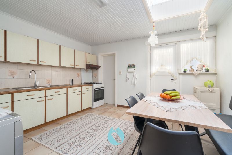 Woning met 4 slaapkamers en stadskoer foto 8