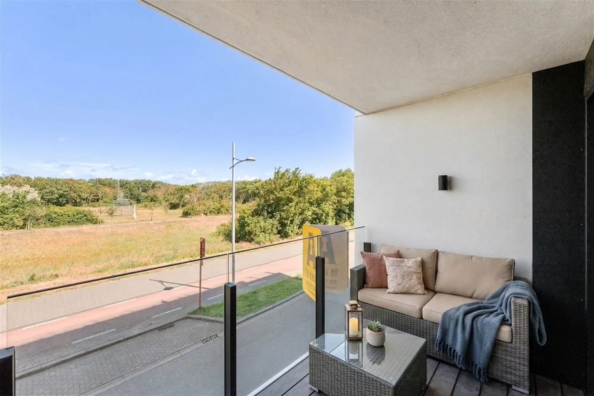 Luxueus (quasi nieuw) appartement vlakbij het strand!  foto 9