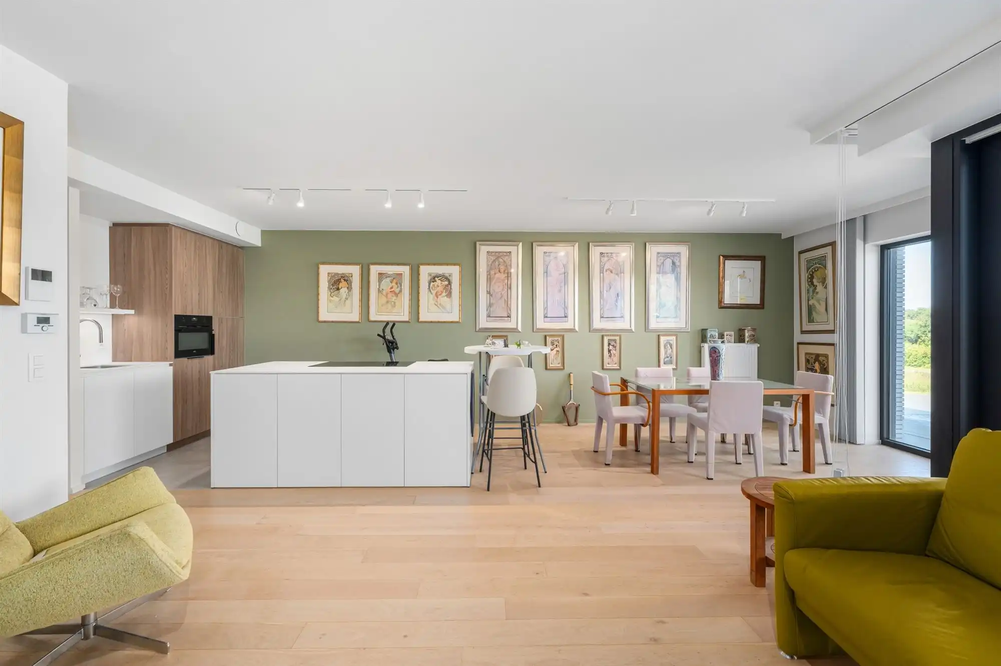 Luxueus (quasi nieuw) appartement vlakbij het strand!  foto 9