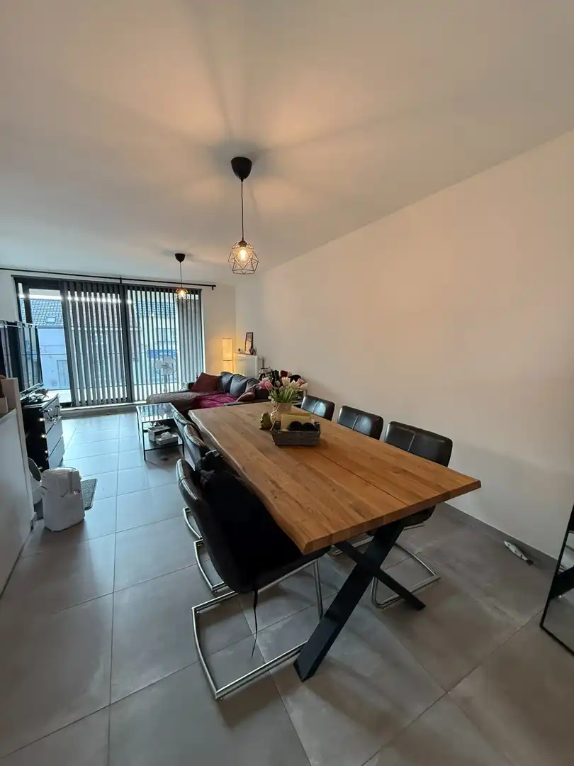 Prachtig appartement met 1 slaapkamer en ruim, zongericht terras te Hasselt. foto 5