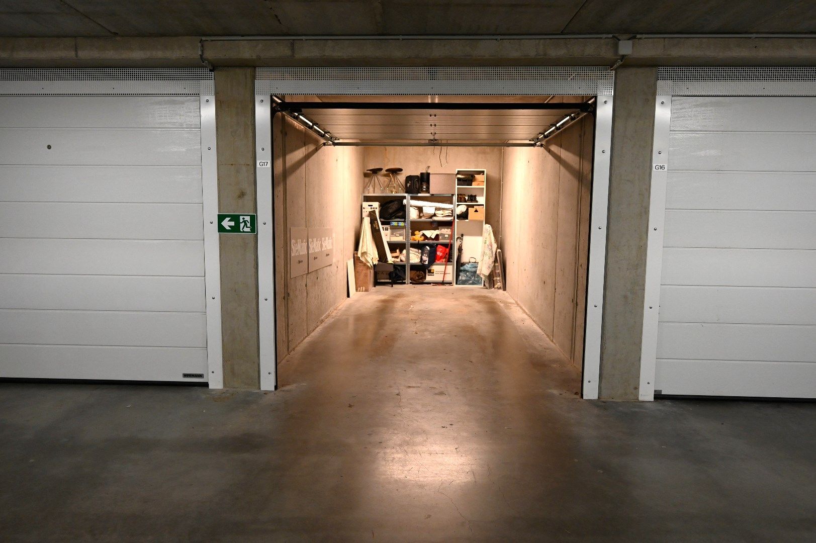 Garagebox in de Residentie 'Res. Desclée'. foto 3