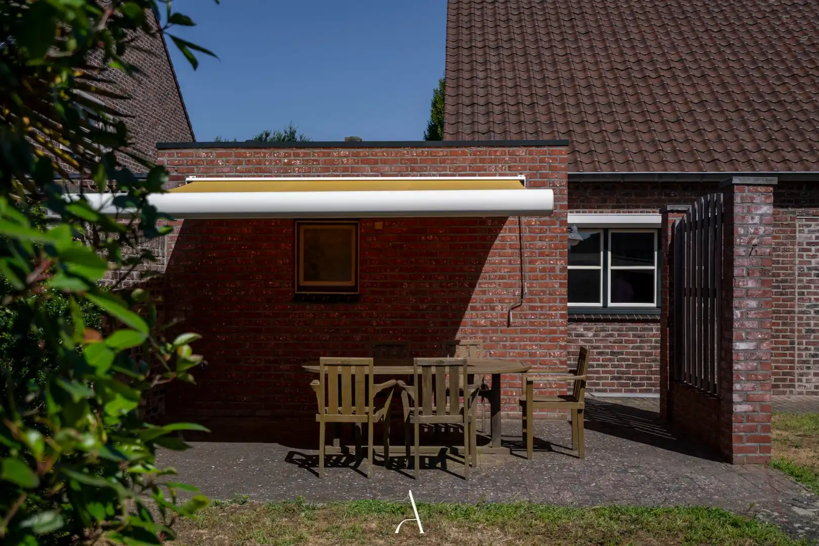 Ruime en verzorgde gezinswoning met 4 slaapkamers op 496 m² in Molenbeersel foto 16