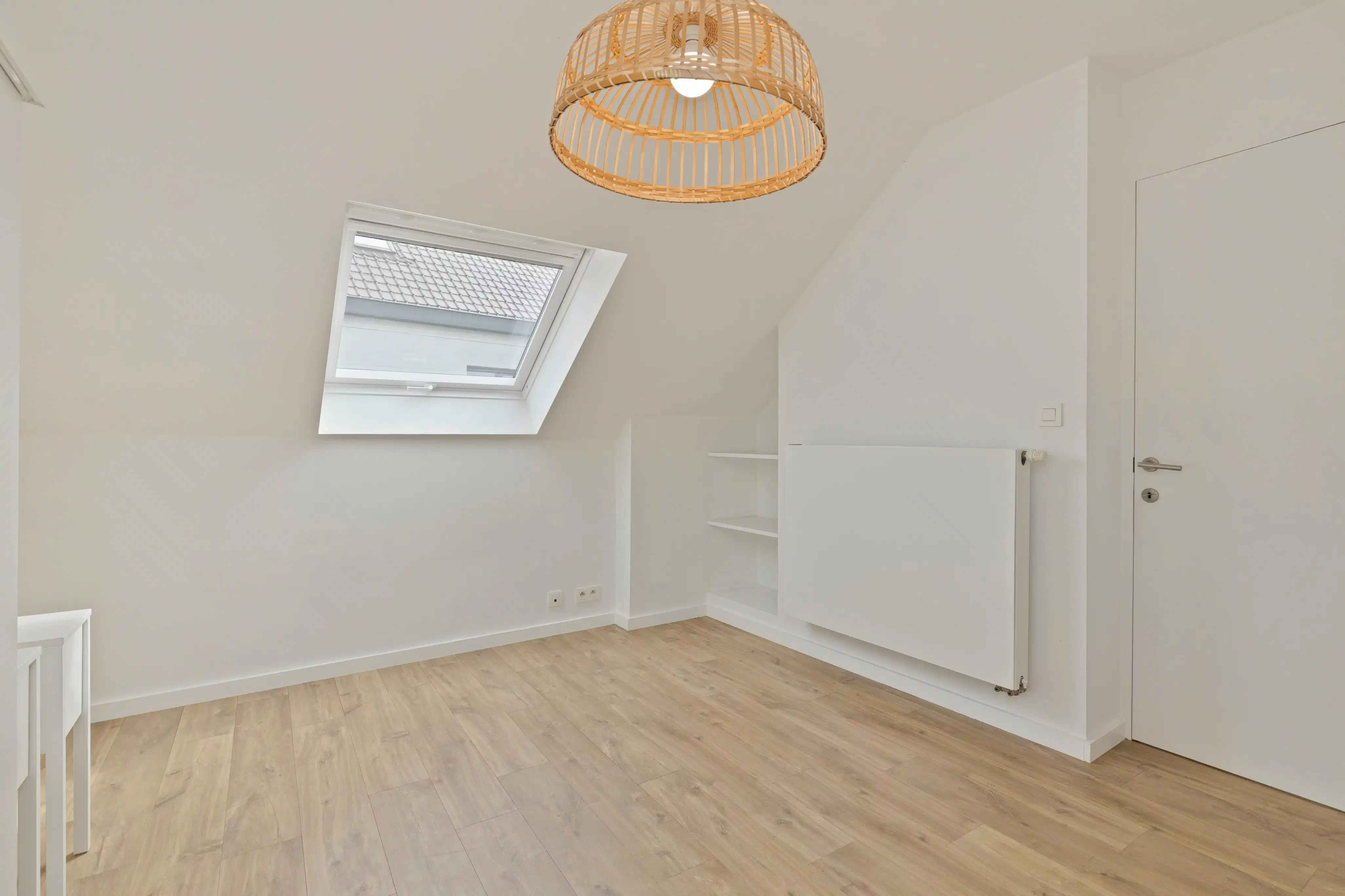 Karaktervolle en instapklare duplex badend in het licht foto 10