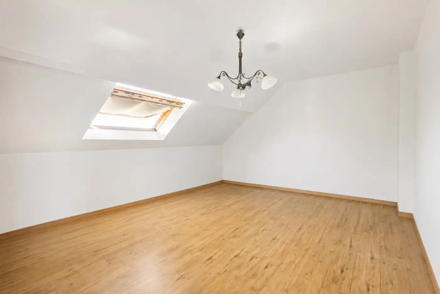 Instapklare gezinswoning met 3 slaapkamers, ruime tuin en tal van mogelijkheden foto 8