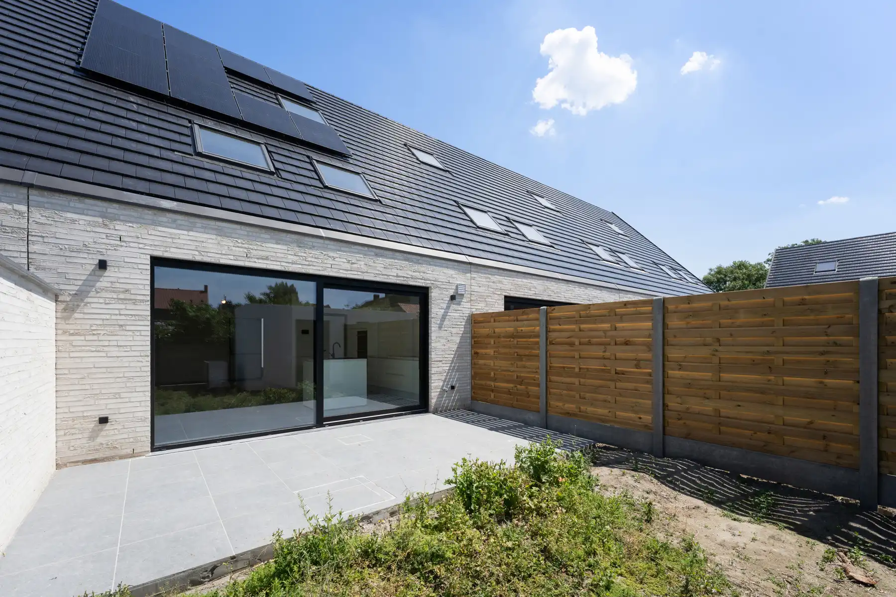 Halfopen nieuwbouwwoning foto 17