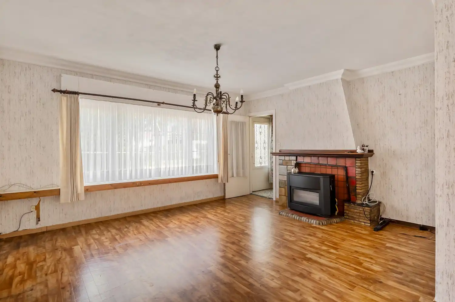 Te renoveren halfopen bebouwing op een perceel van 361 m². foto 9