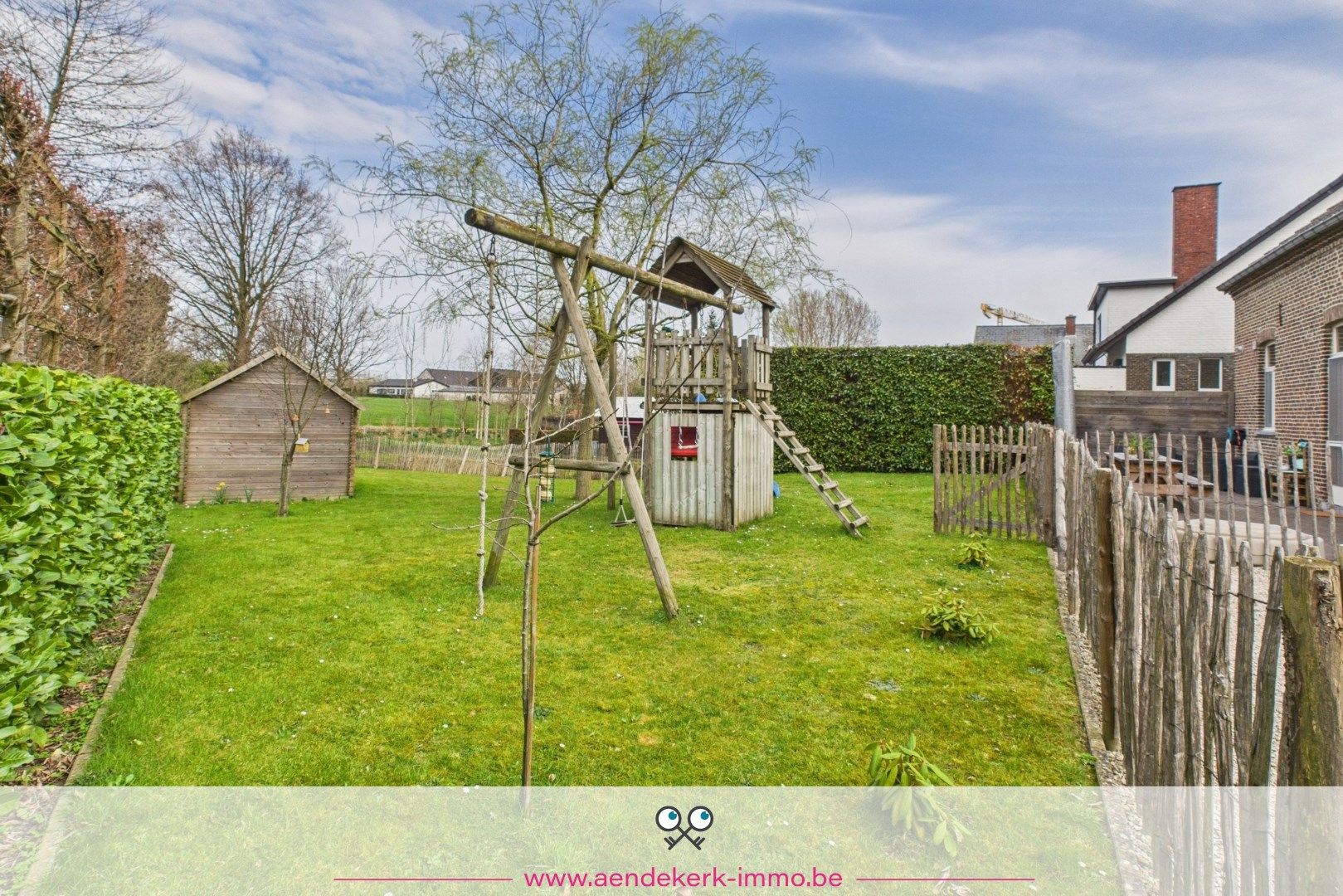 Instapklare, gerenoveerde, gezinswoning met 3 slaapkamers, tuin en zonnepanelen foto 38