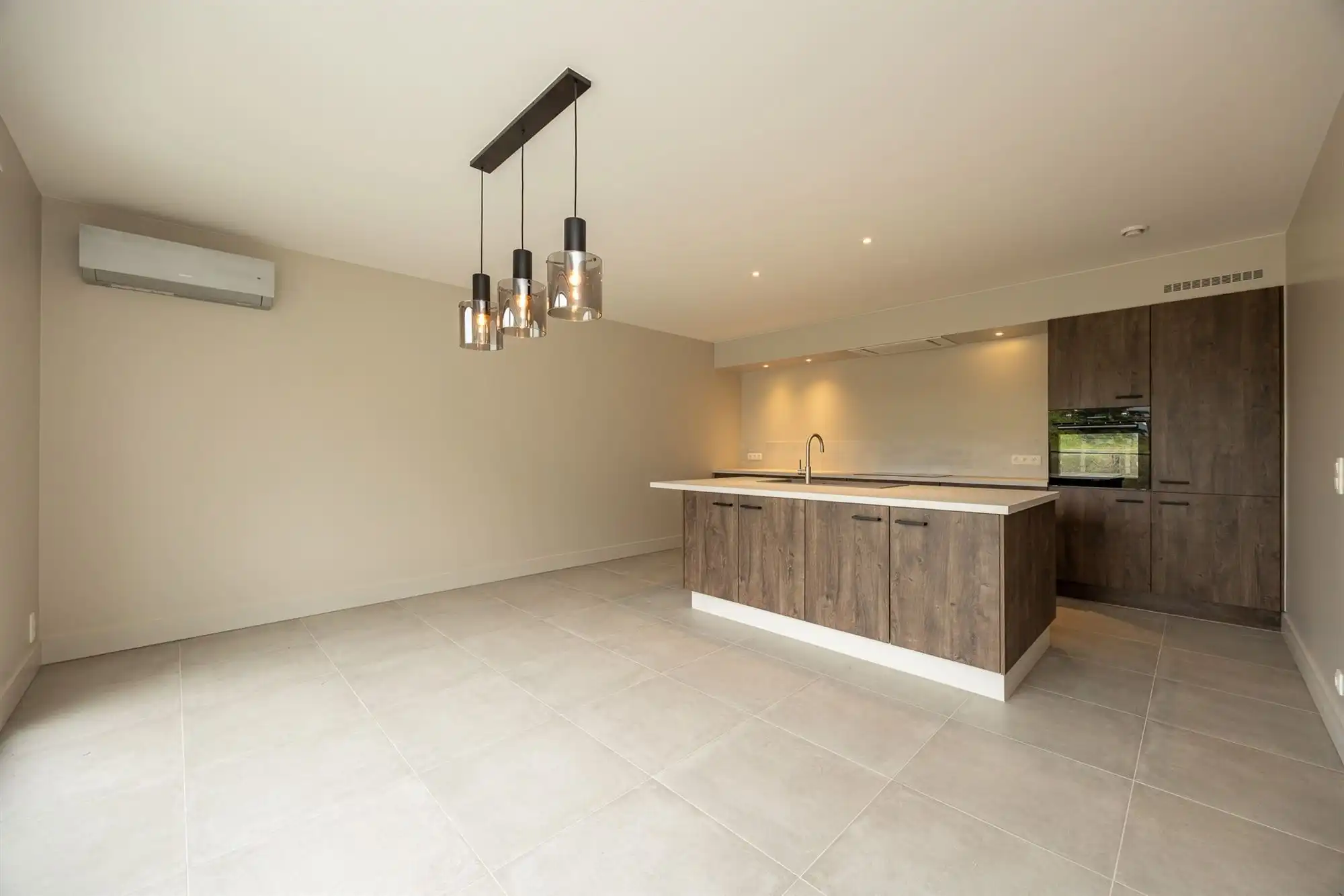 Energiezuinige open bebouwing met landelijk zicht foto 7