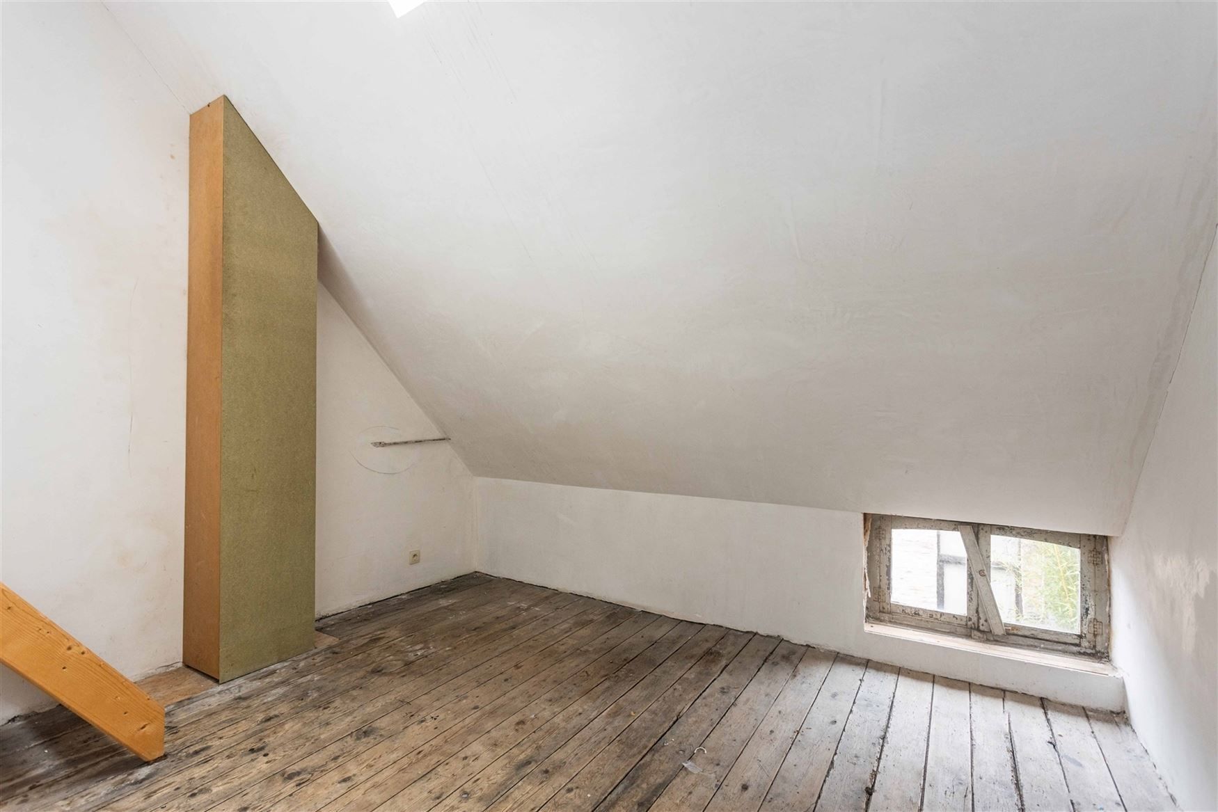 Unieke renovatiekans met 4 slaapkamers nabij centrum Gent foto 15