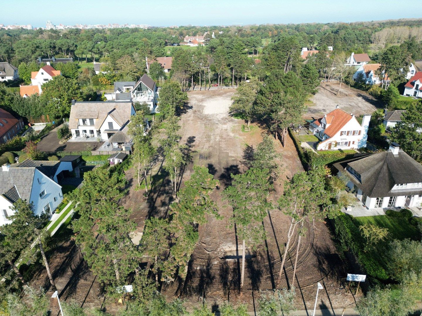 Exclusieve villa's en bouwgronden aan de Magere Schorre foto {{pictureIndex}}