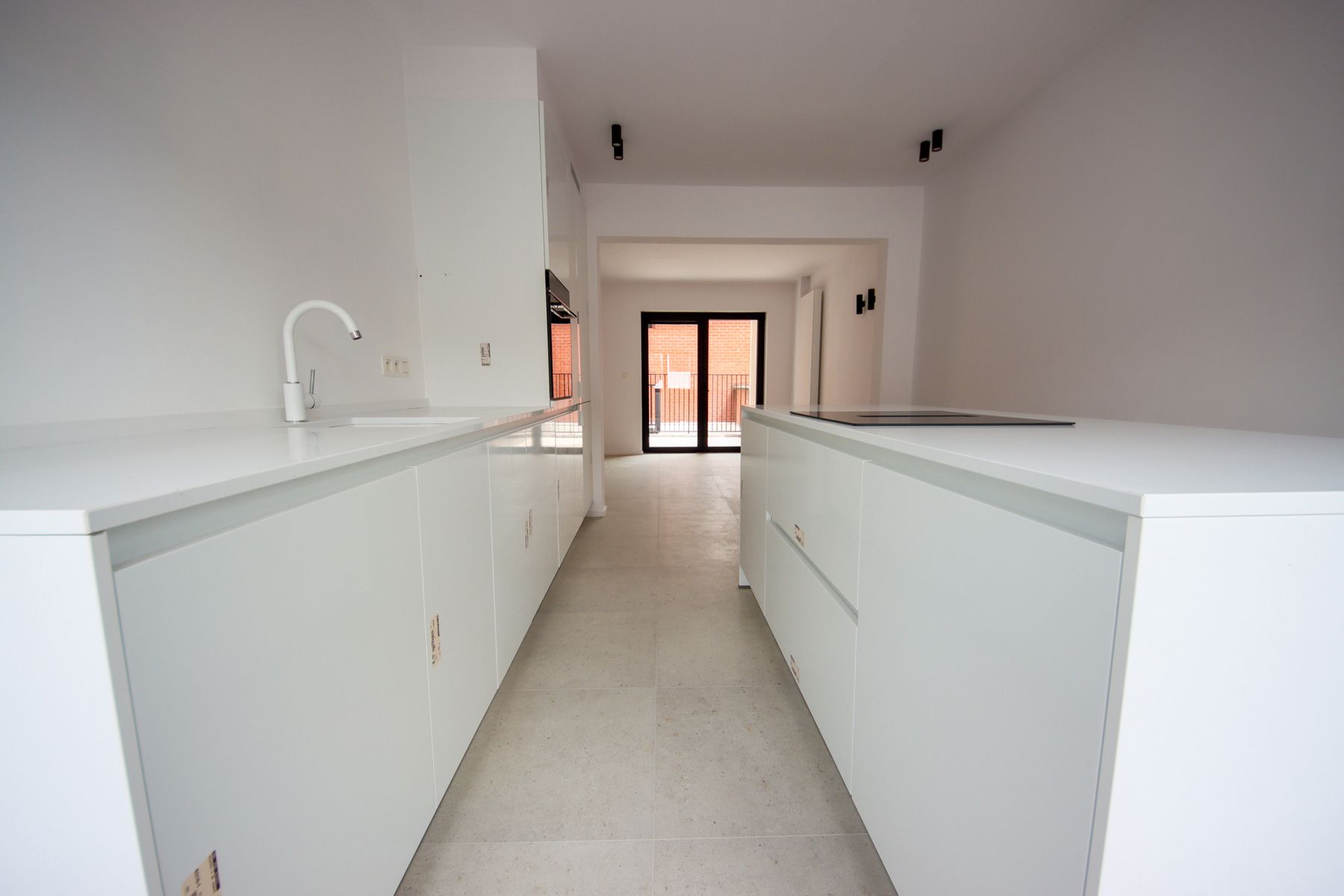 Volledig en centraal gelegen gerenoveerd appartement foto 4