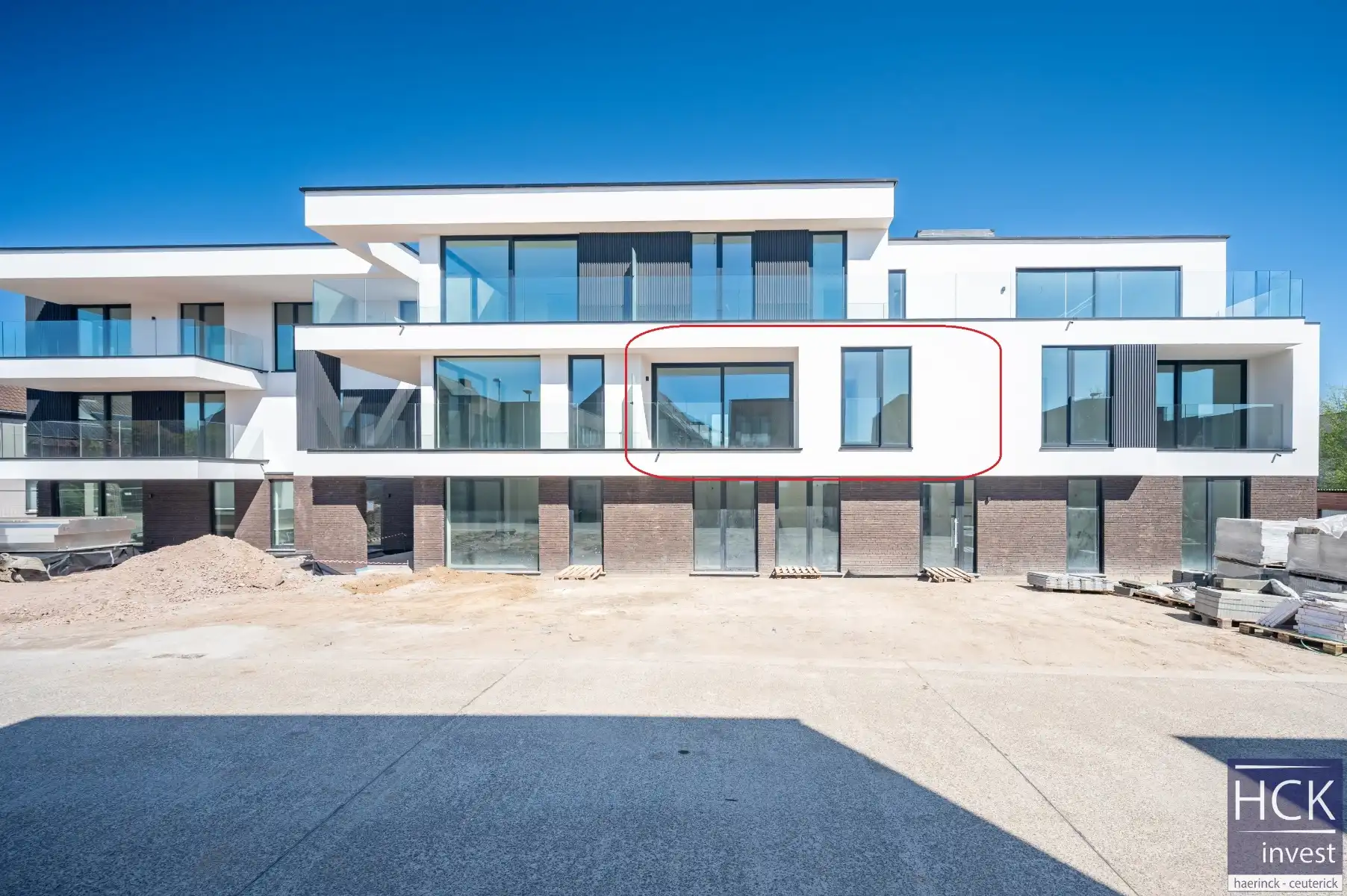 KRUISHOUTEM - Zongericht NIEUWBOUW APP. met 2 SLPK. en 2 terrassen! foto 2