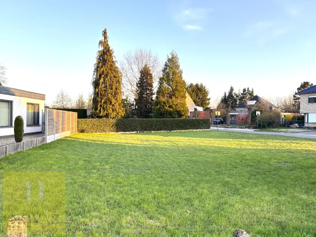 Mooie bouwgrond, dicht aan verbindingsweg en nabij centrum. foto 7