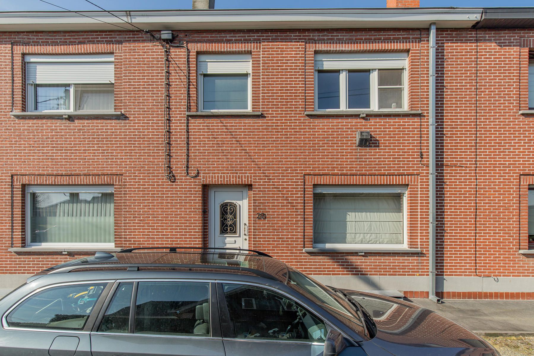 LEDE - Ruime woning in rustige buurt. foto 2
