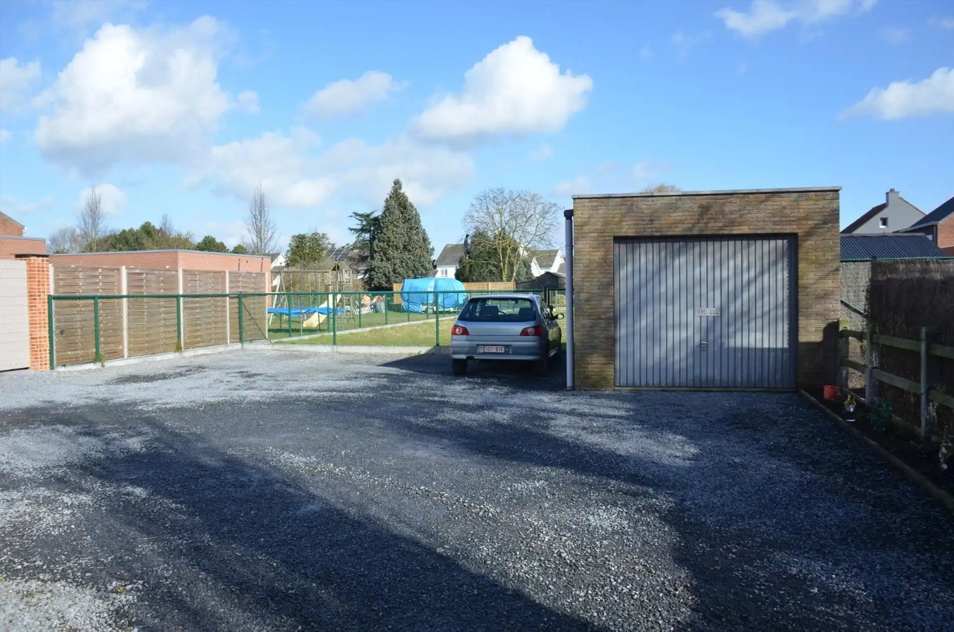 Instapklaar appartement met ruim terras! foto 8