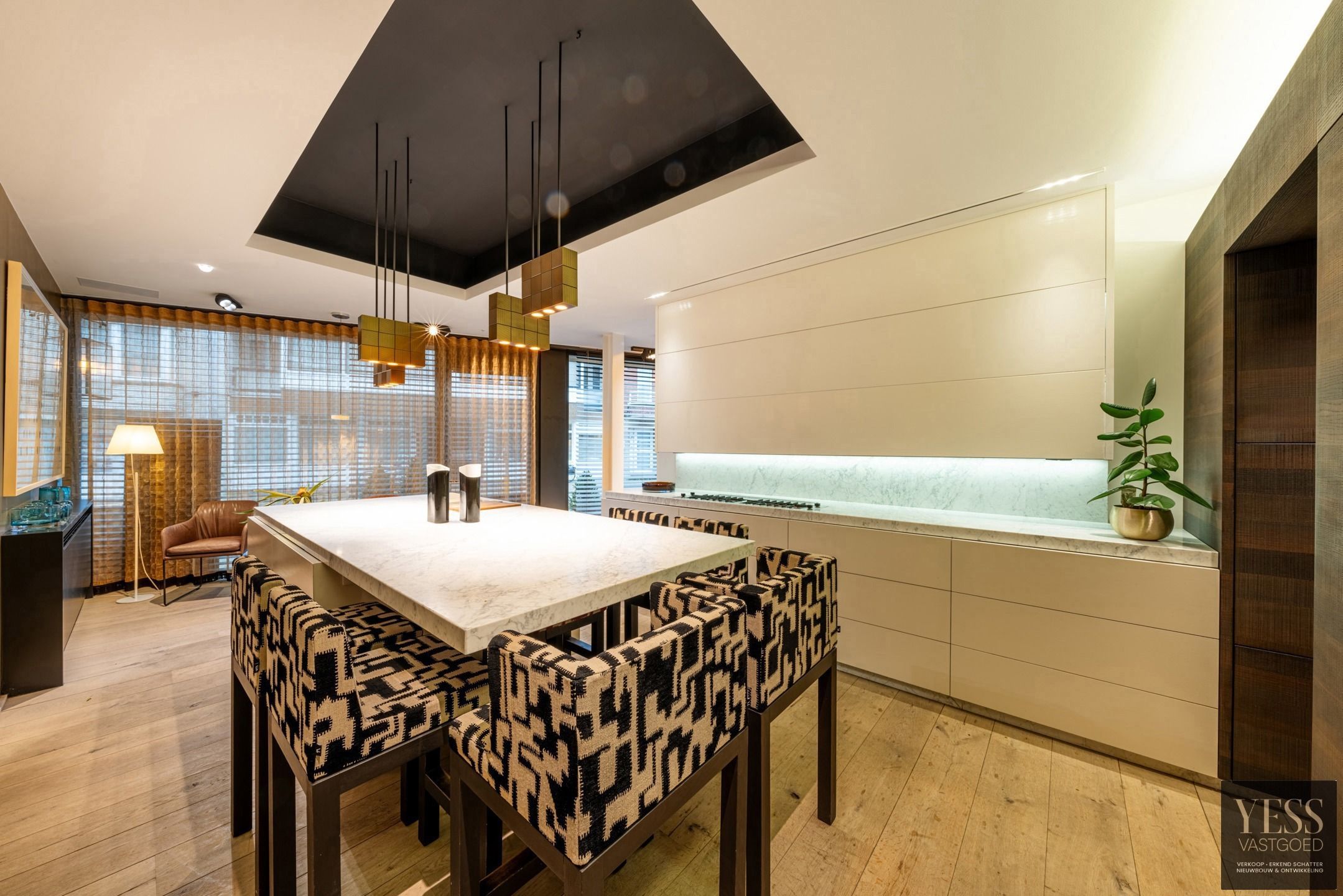Exclusief gerenoveerd gelijkvloers appartement in Knokke! foto 7