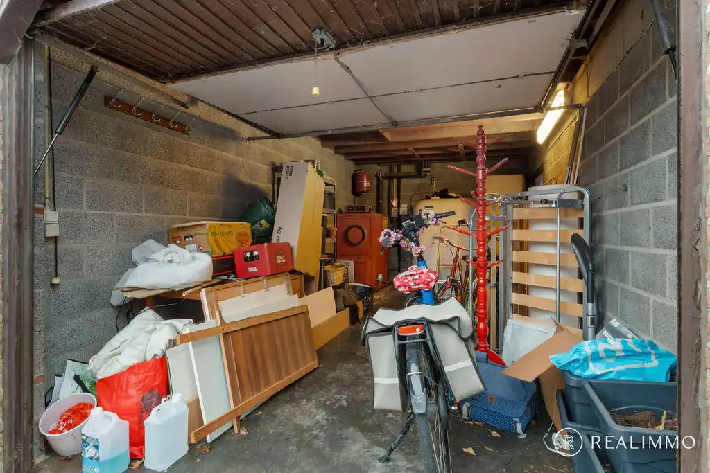 Ruime, lichtrijke woonst met 3 slaapkamers en garage foto 19