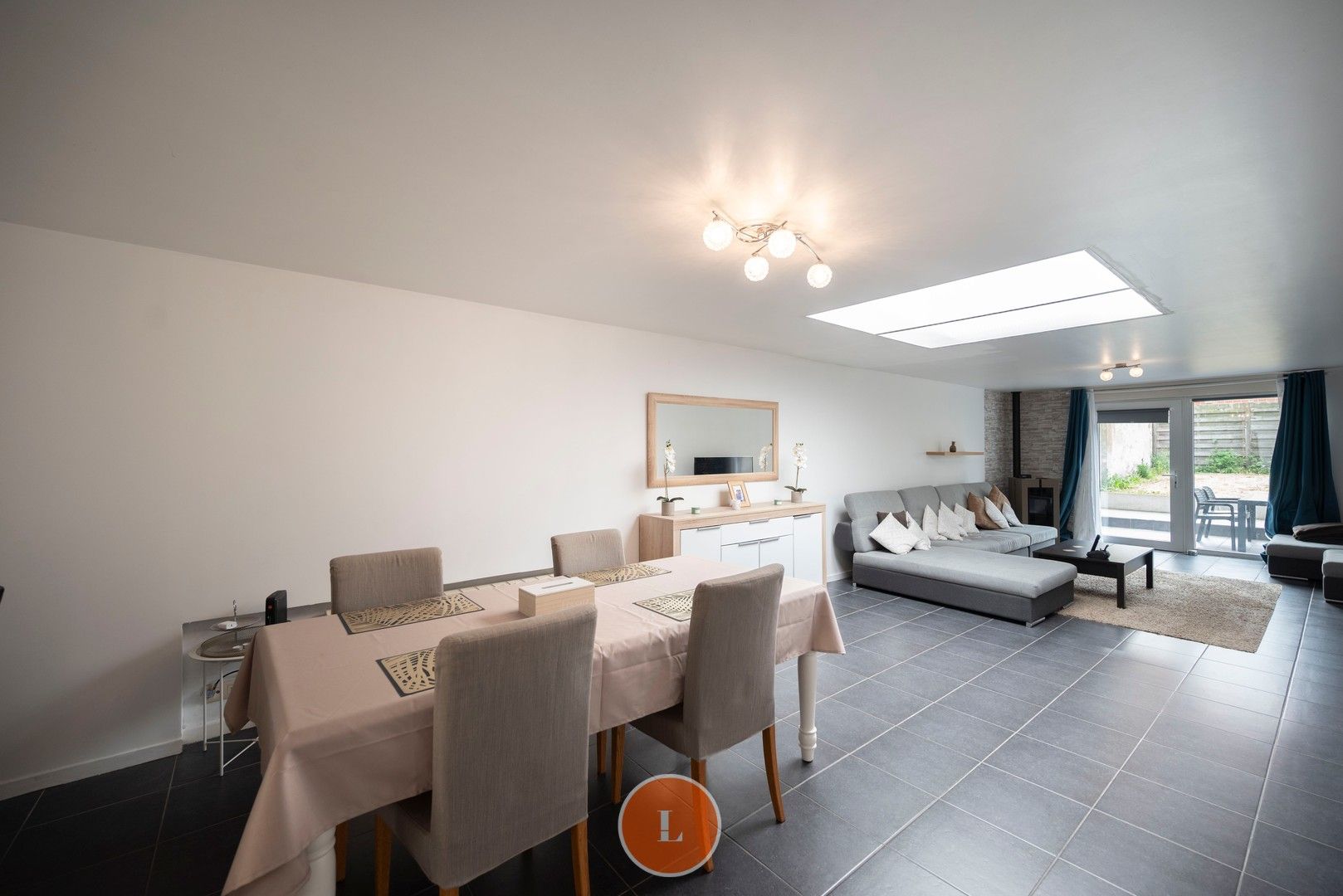 Woning met 4 slaapkamers en garage te koop in Menen foto 4