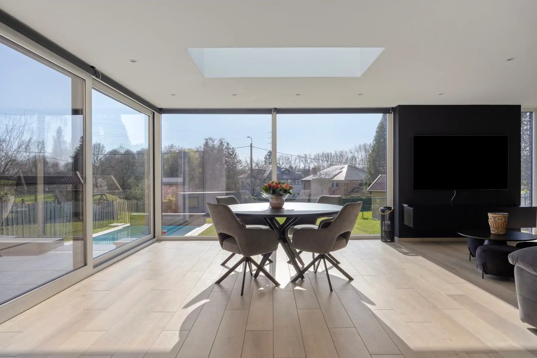 Rustig gelegen instapklare woning met 4 slkmrs foto 7