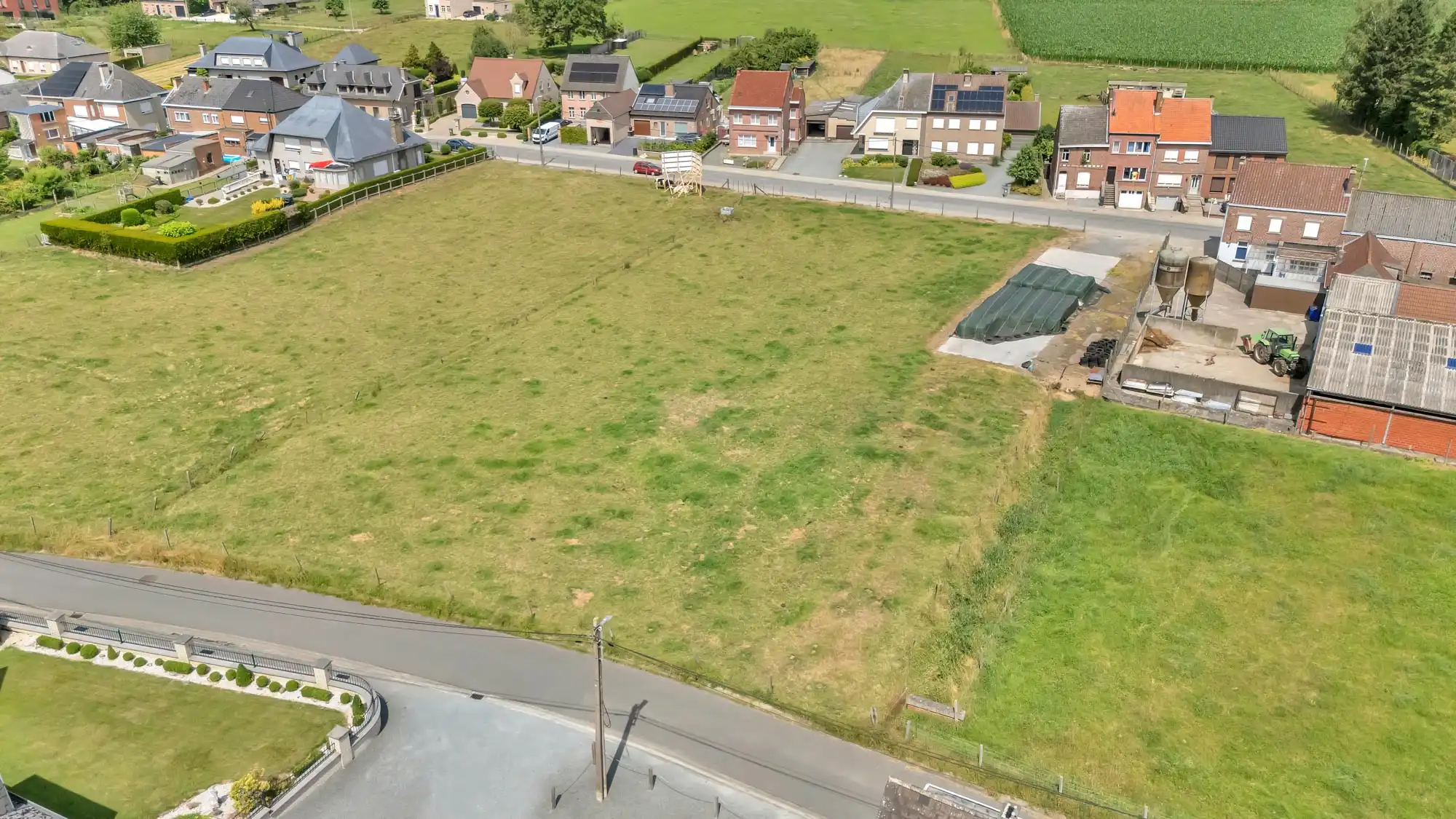 Bouwgrond voor hob op goede ligging foto 6