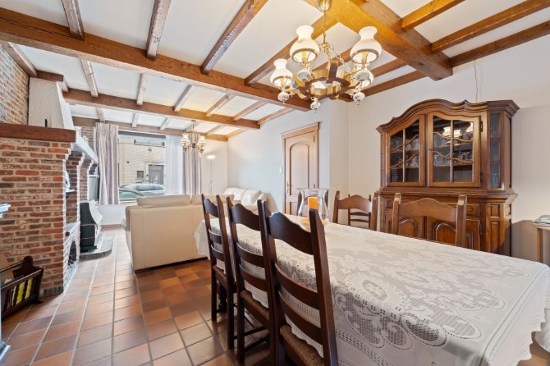 Ruime woning op Spoele met inpandige garage. foto 3
