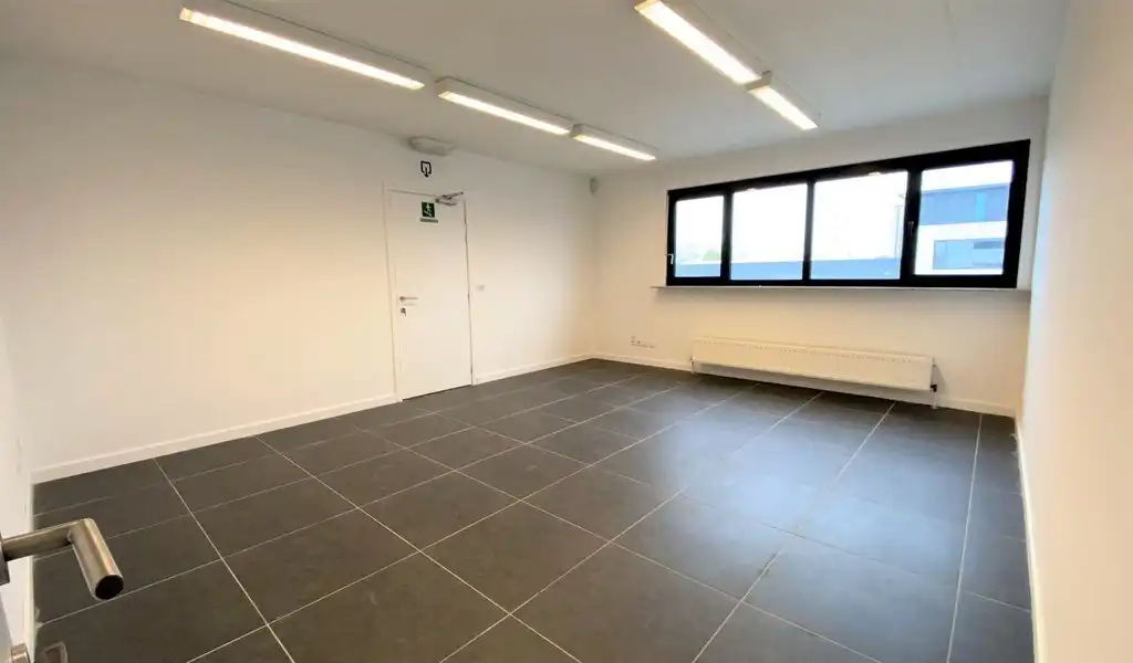 Gerenoveerde kantoren te huur in Oostjachtpark, Sint-Niklaas foto 5