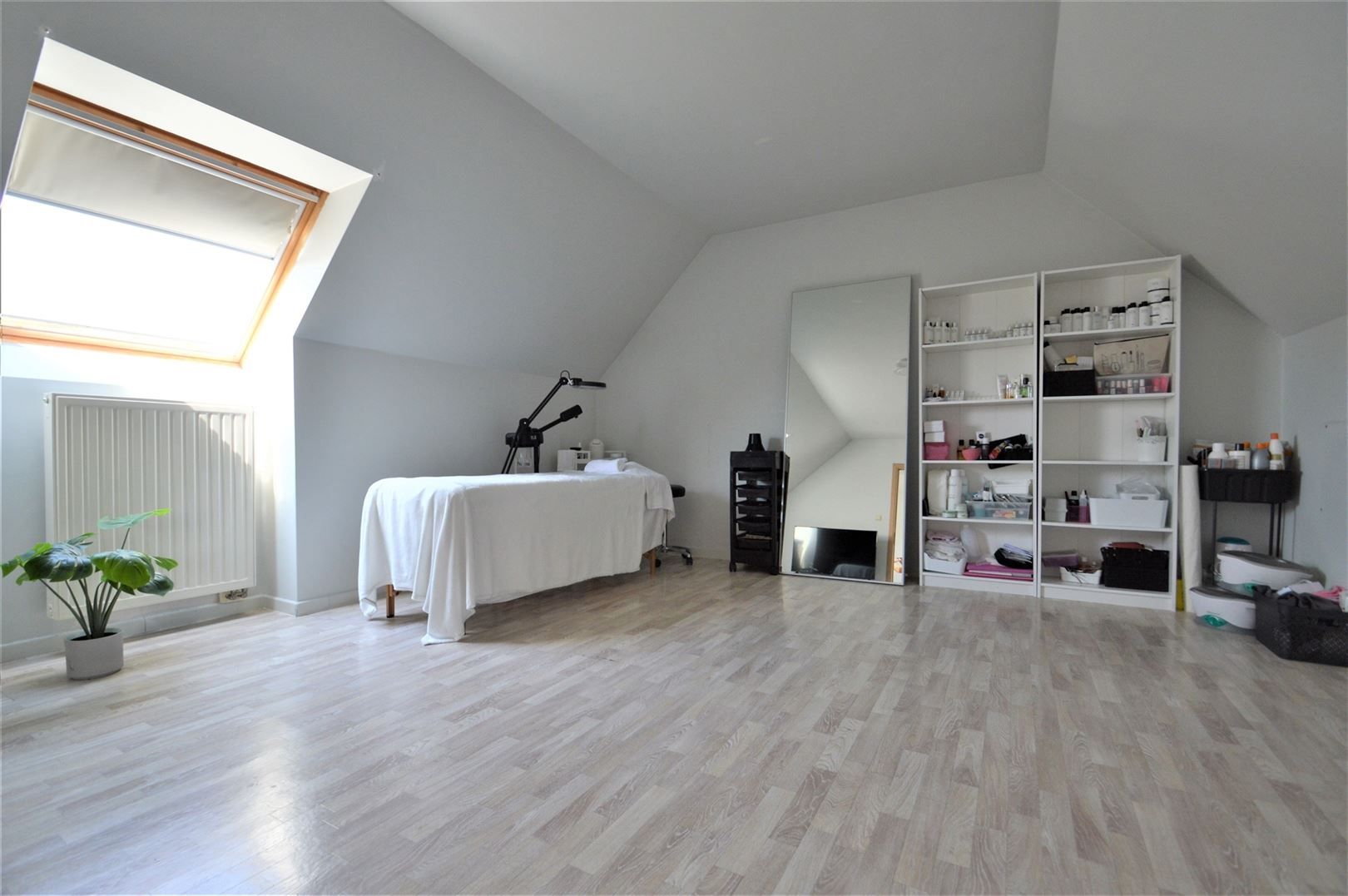 Ruim duplex appartement gelegen te Appels foto 12