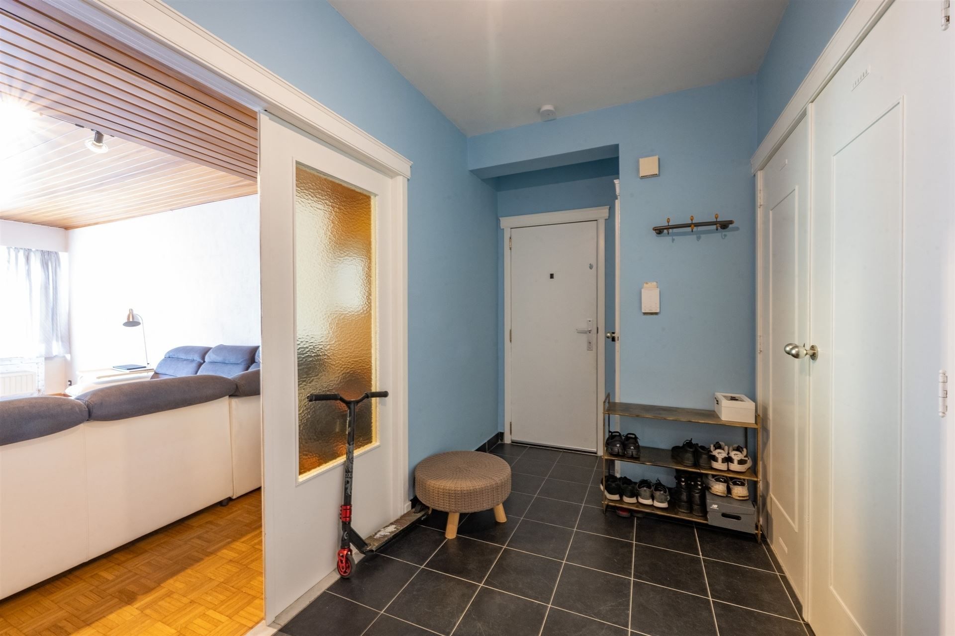 Verzorgd gelijkvloers studioappartement met slaaphoek.  foto 3