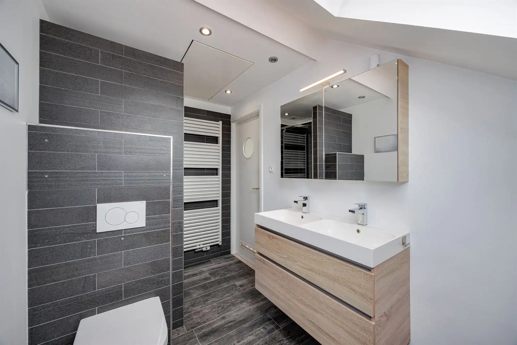 Prachtig huis met 3 slpk en een bureau te Ekeren foto 27