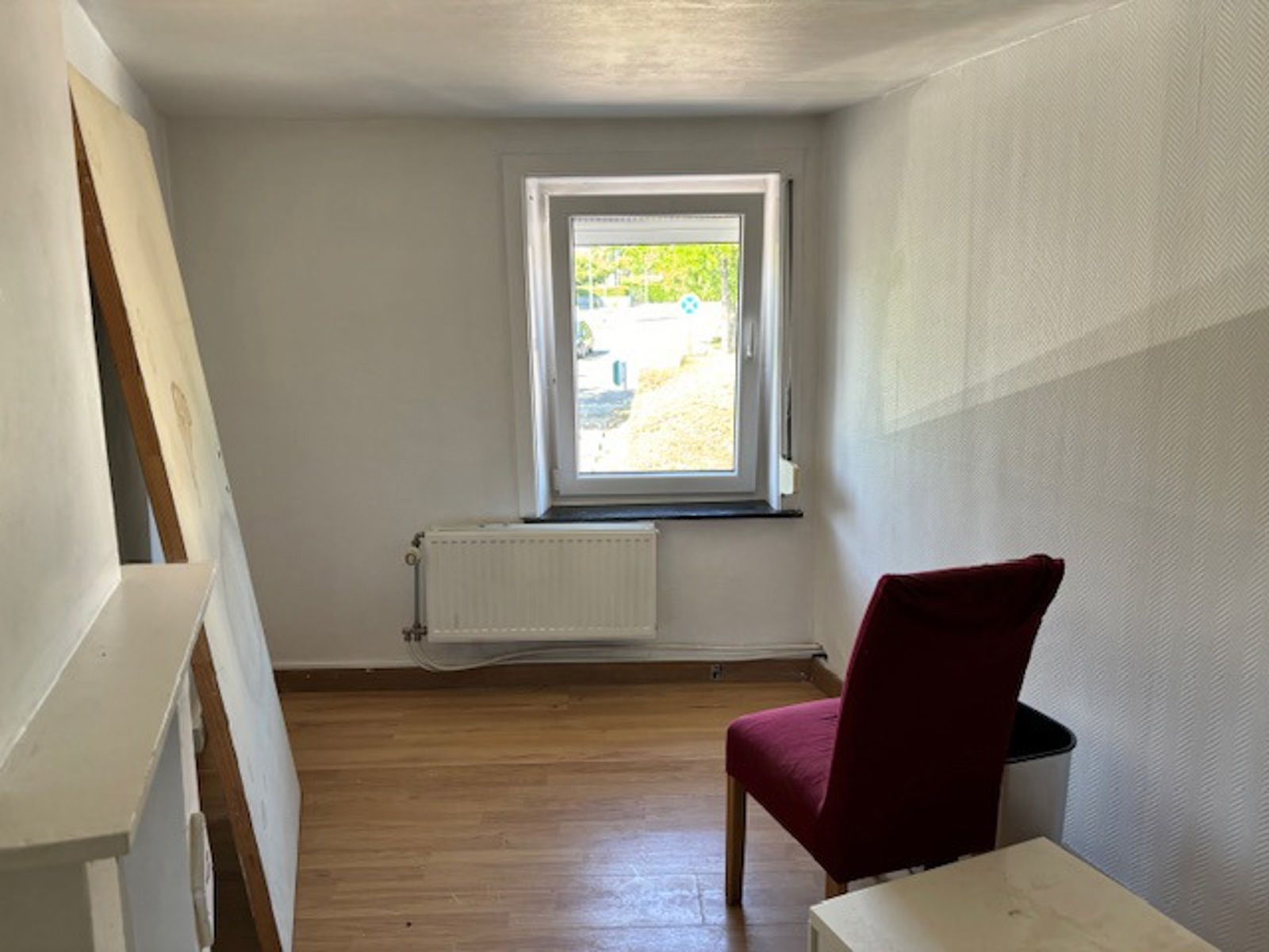 Woning met zij ingang en een prachtig zicht op de sportvelden te Landen foto 21