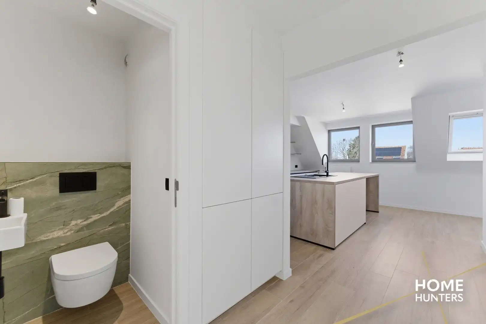 Luxueus 2 slaapkamer appartement met 2 badkamers foto 10