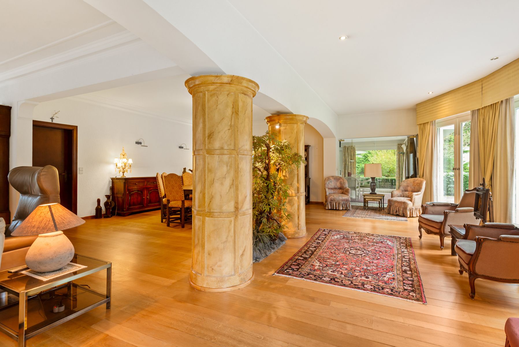 Te renoveren villa met naastgelegen bouwgrond op 6000 m². foto 12