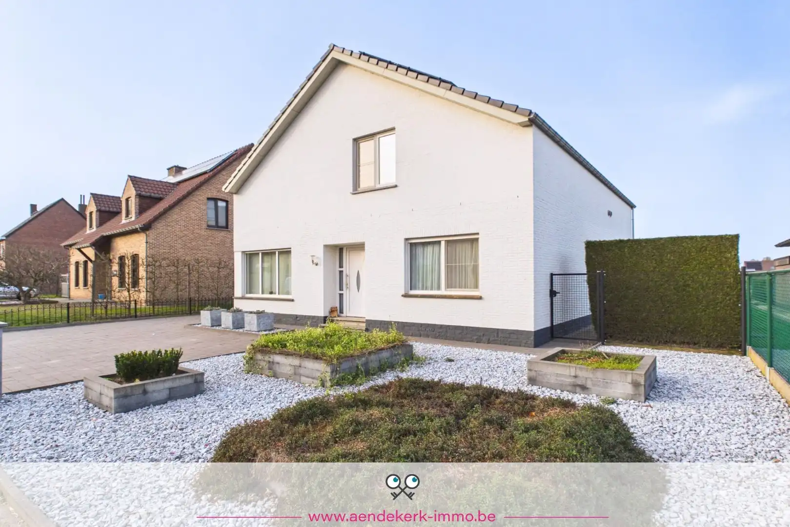 Ruime gezinswoning met 6 slaapkamers en tuin met zwembad in Kessenich foto 2