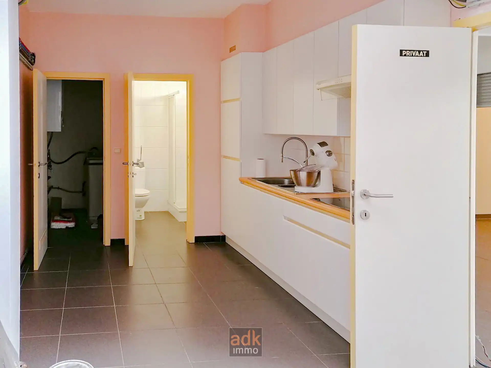 Topgelegen Commerciële Ruimte van 222 m² te Koop in Koksijde-Bad foto 5