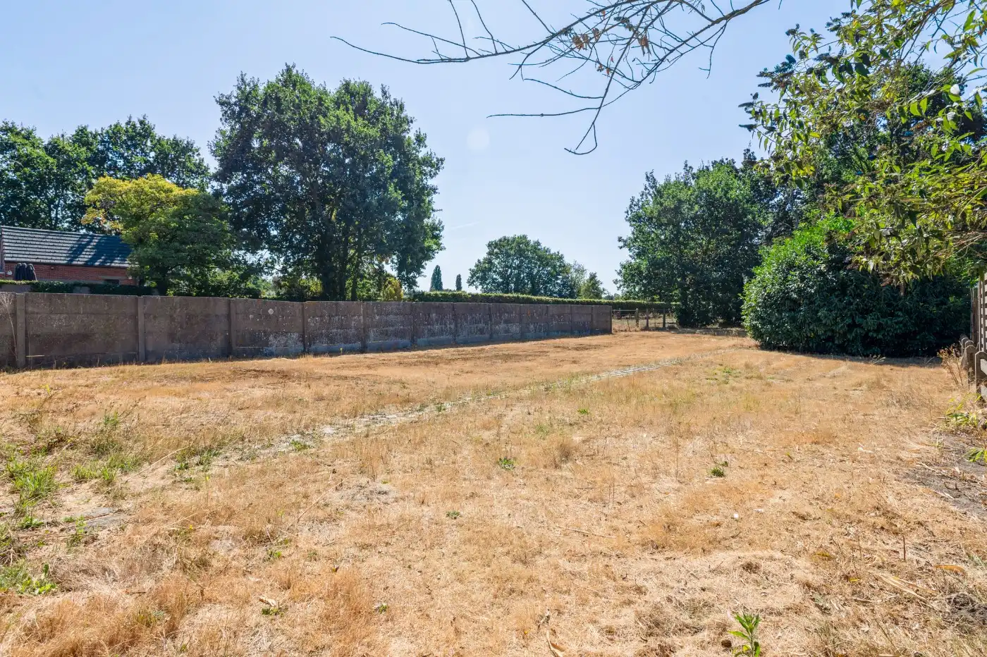 Charmante, te renoveren woning met 2 slpk., garage en tuin foto 22