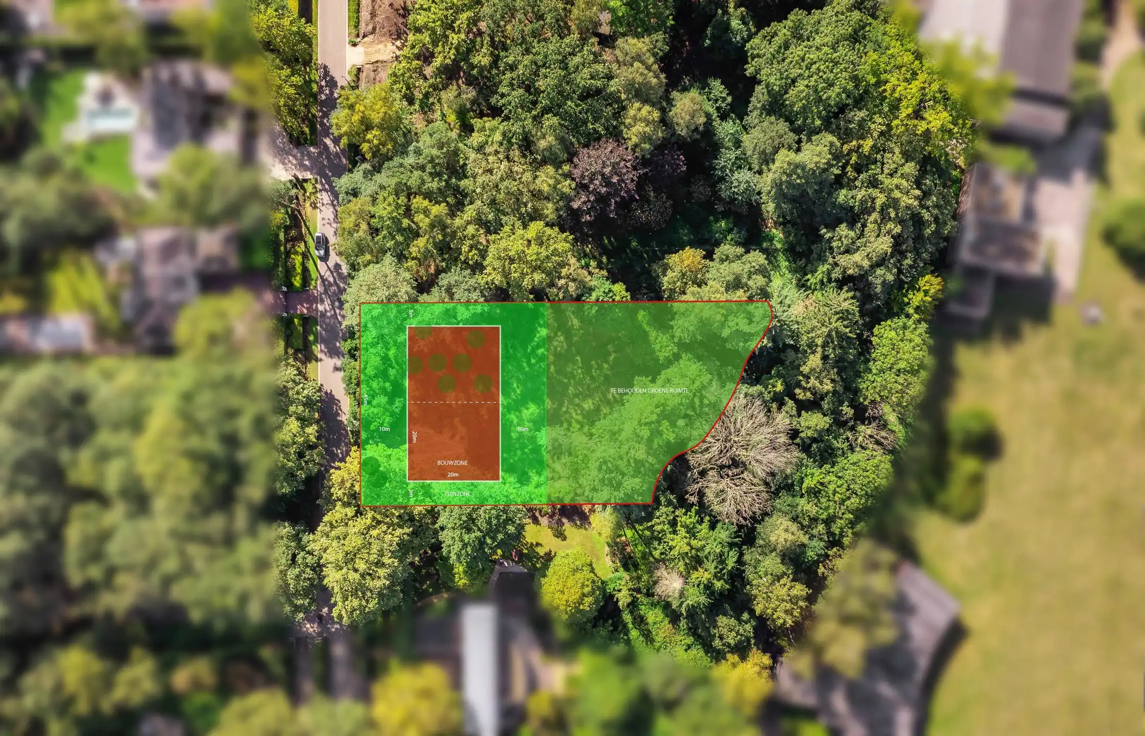 Extra brede bouwgrond in een groene oase foto {{pictureIndex}}