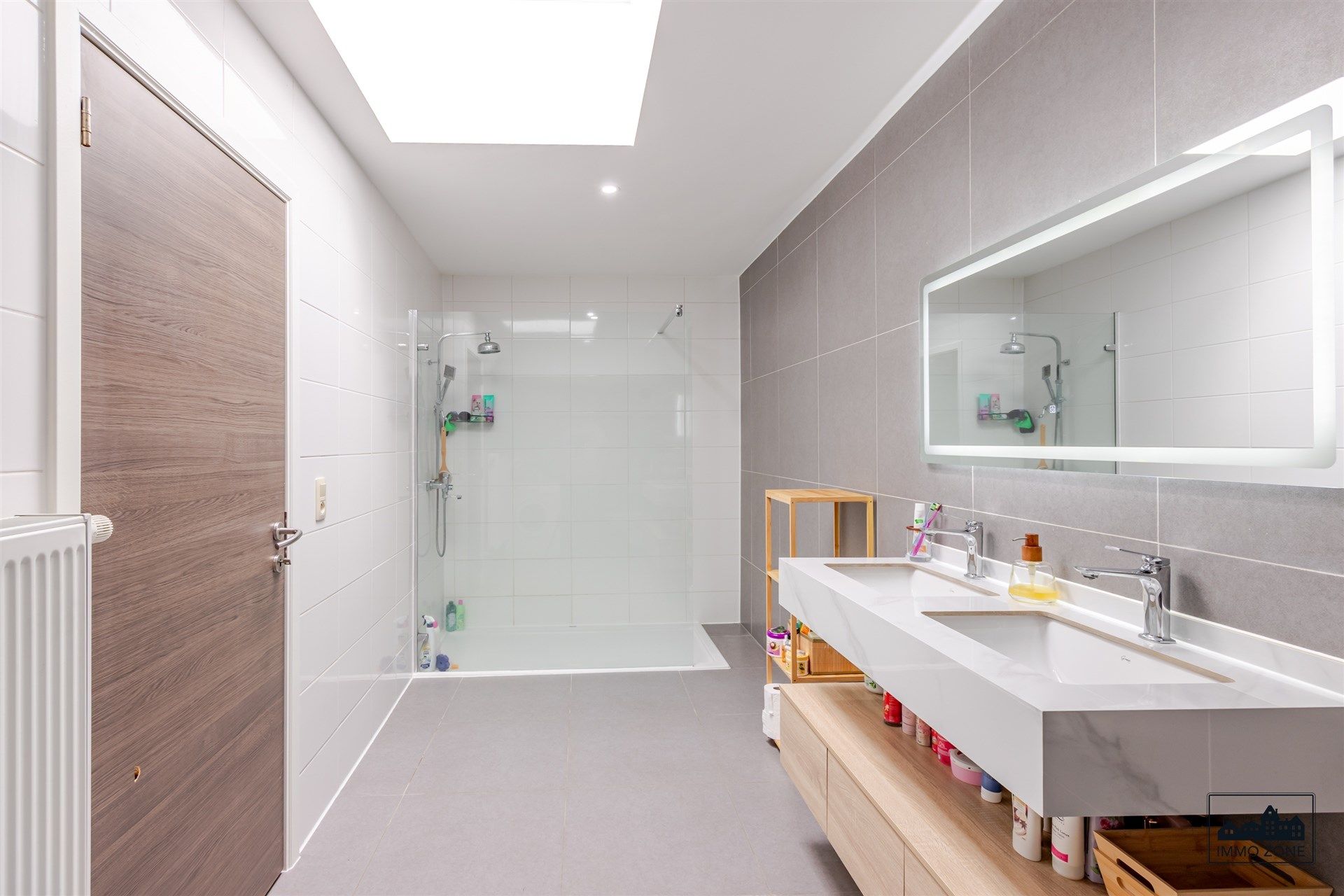 Ruime 4-Slaapkamerwoning met 2 Badkamers in Ruisbroek foto 18