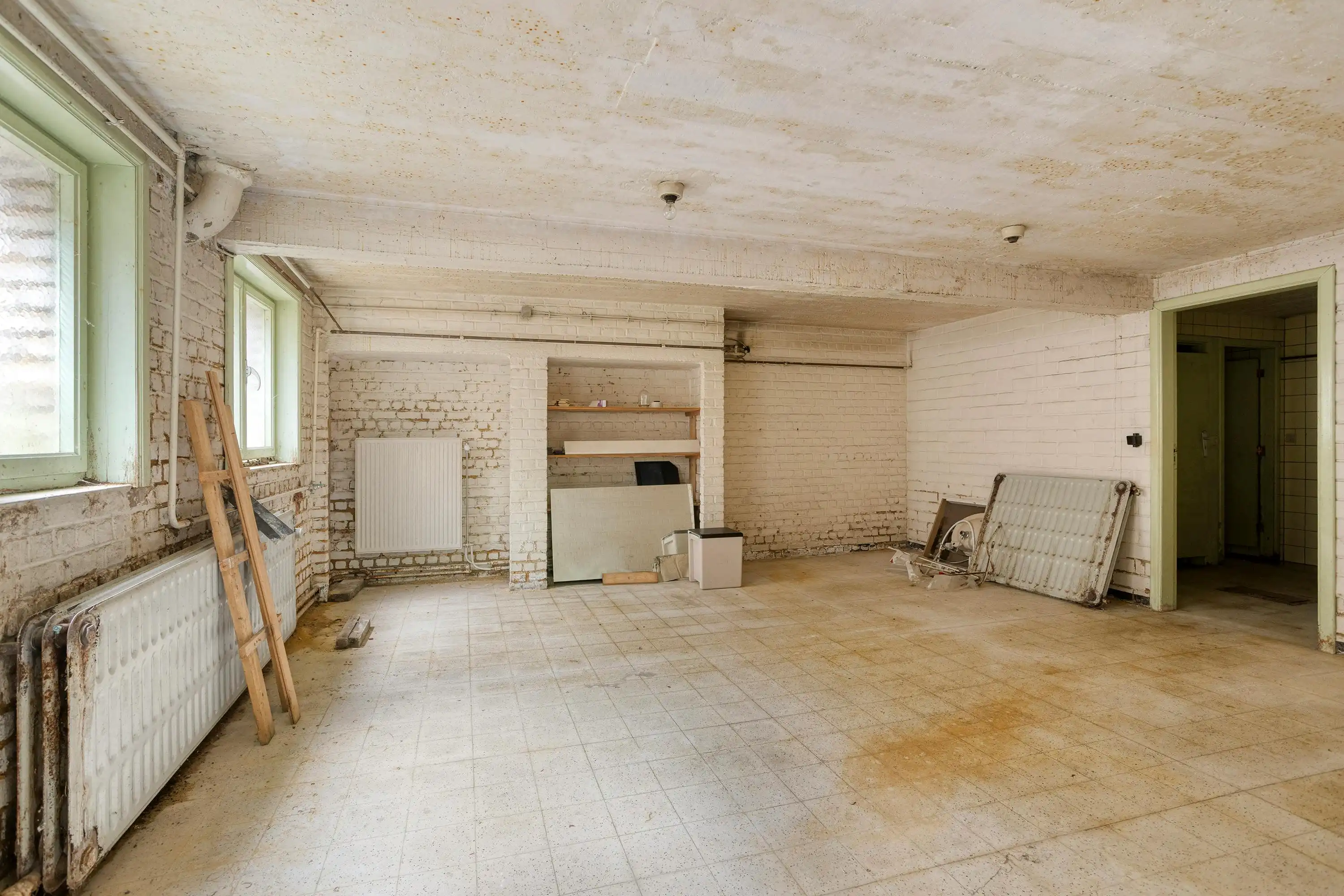 Mooi gelegen landhuis te koop in Meerbeke foto 72