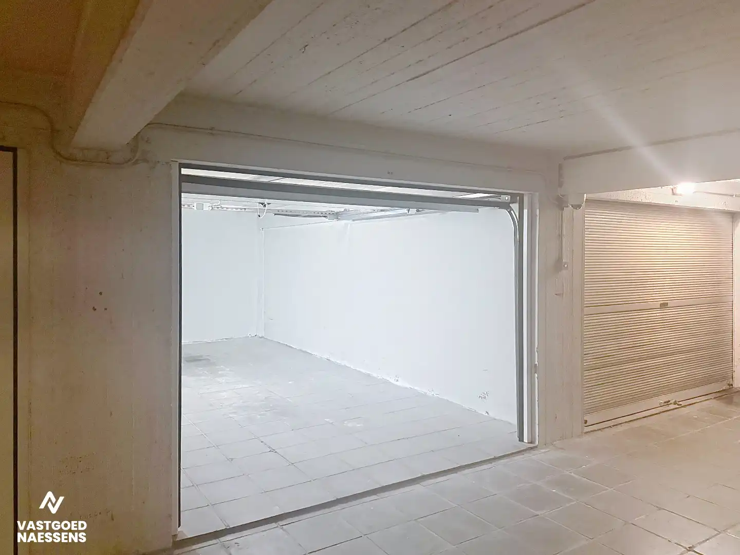 GARAGEBOX VLAKBIJ ZEEDIJK foto 3